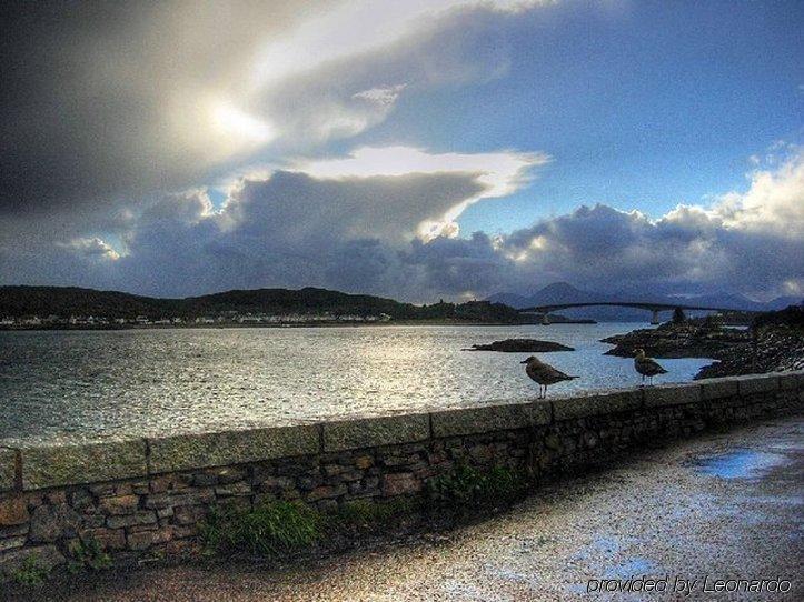 Kyle Hotel 'A Bespoke Hotel' Kyle of Lochalsh Exterior foto